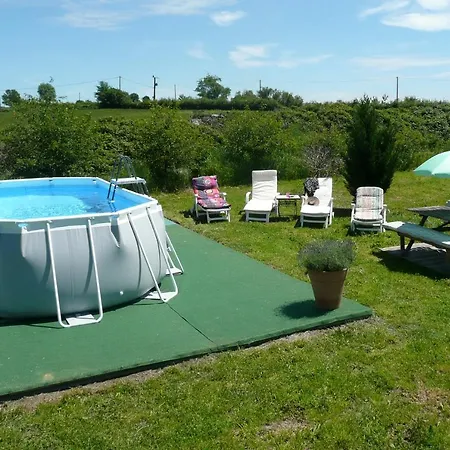 Bed & Breakfast Grootgenoegen *